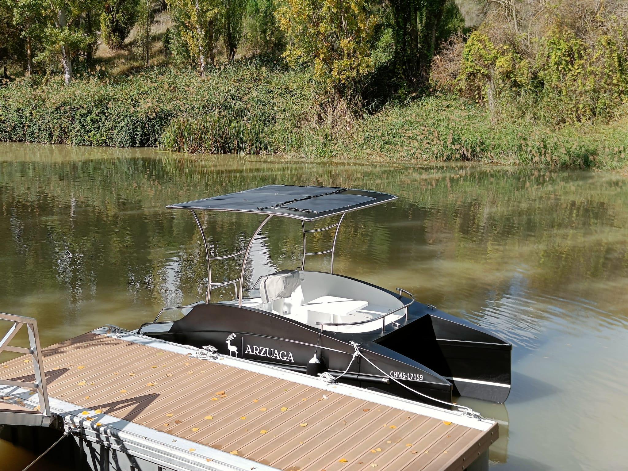 Barco eléctrico Ribera del Duero bodega Arzuaga Navarro